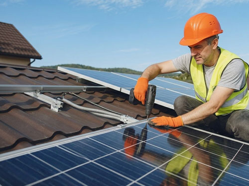 Photovoltaikmodule auf einem Schrägdach